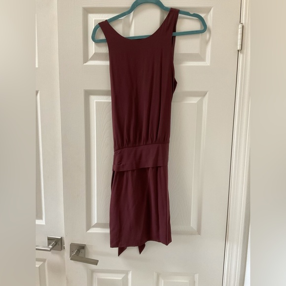 🍷Theory Silk Side Tie Dropped Waist Dress Burgundy 6🍷 - Picture 2 of 3